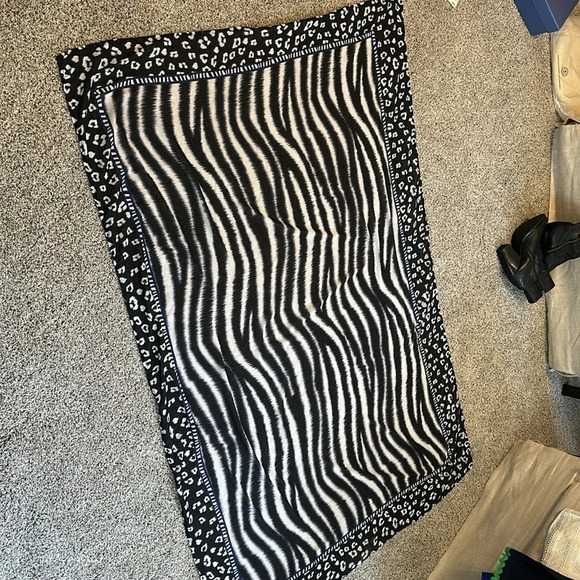 Contours by Coco Reef Pareo Swim Coverup, One Size, 100% Rayon, EUC - Picture 6 of 6